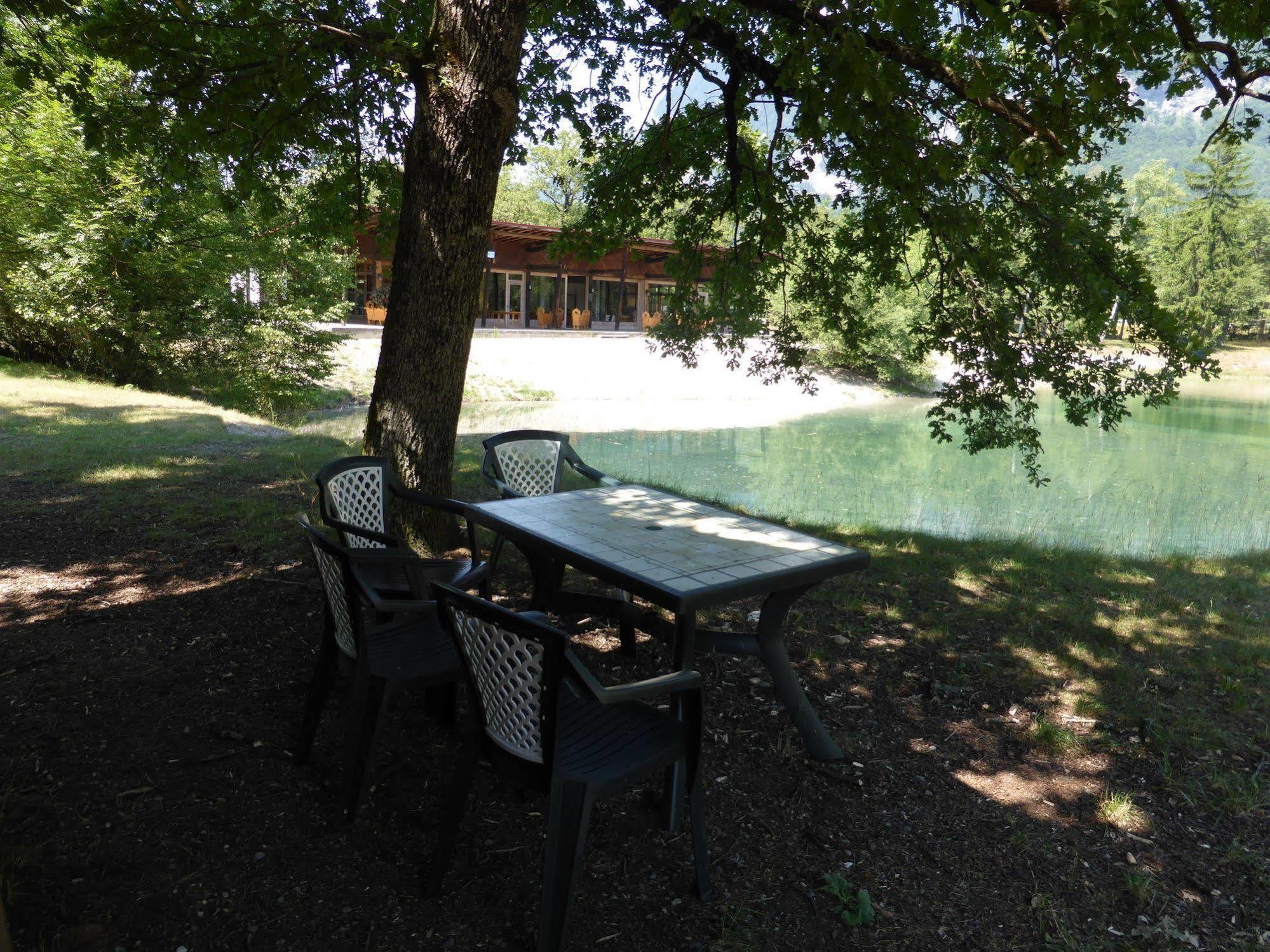 Camping L'Ecureuil - Mont-Blanc Village Domancy Extérieur photo