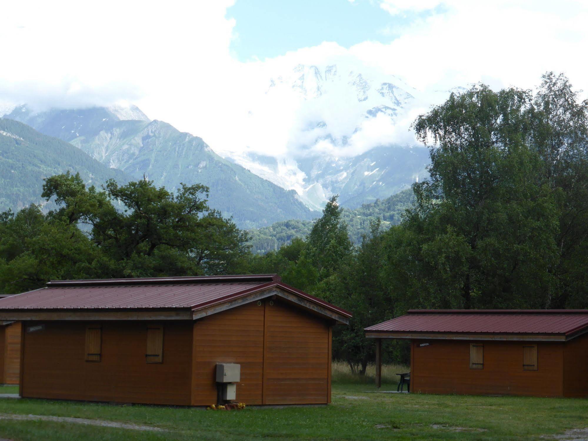 Camping L'Ecureuil - Mont-Blanc Village Domancy Extérieur photo